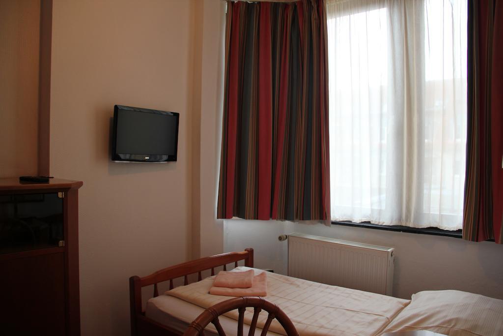 Wali'S Hotel Bielefeld Phòng bức ảnh