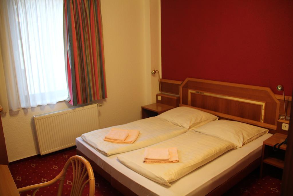 Wali'S Hotel Bielefeld Phòng bức ảnh