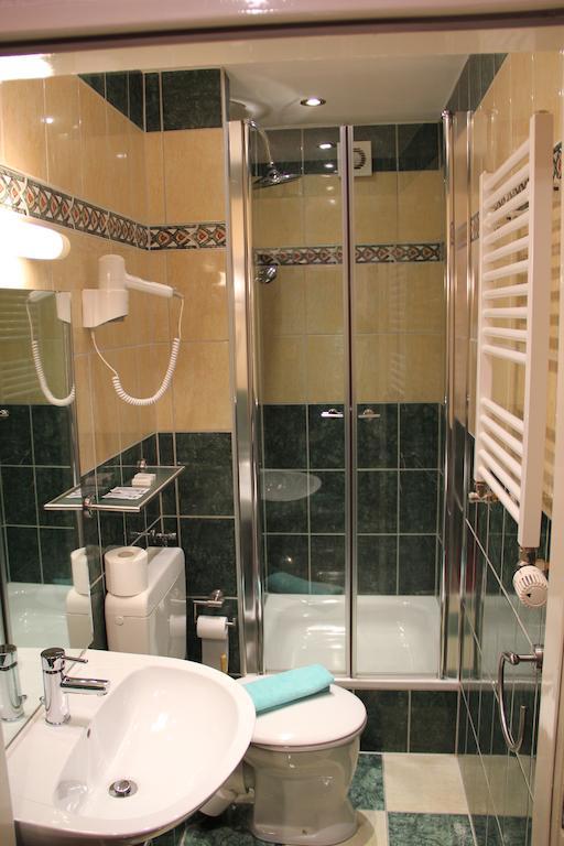 Wali'S Hotel Bielefeld Phòng bức ảnh